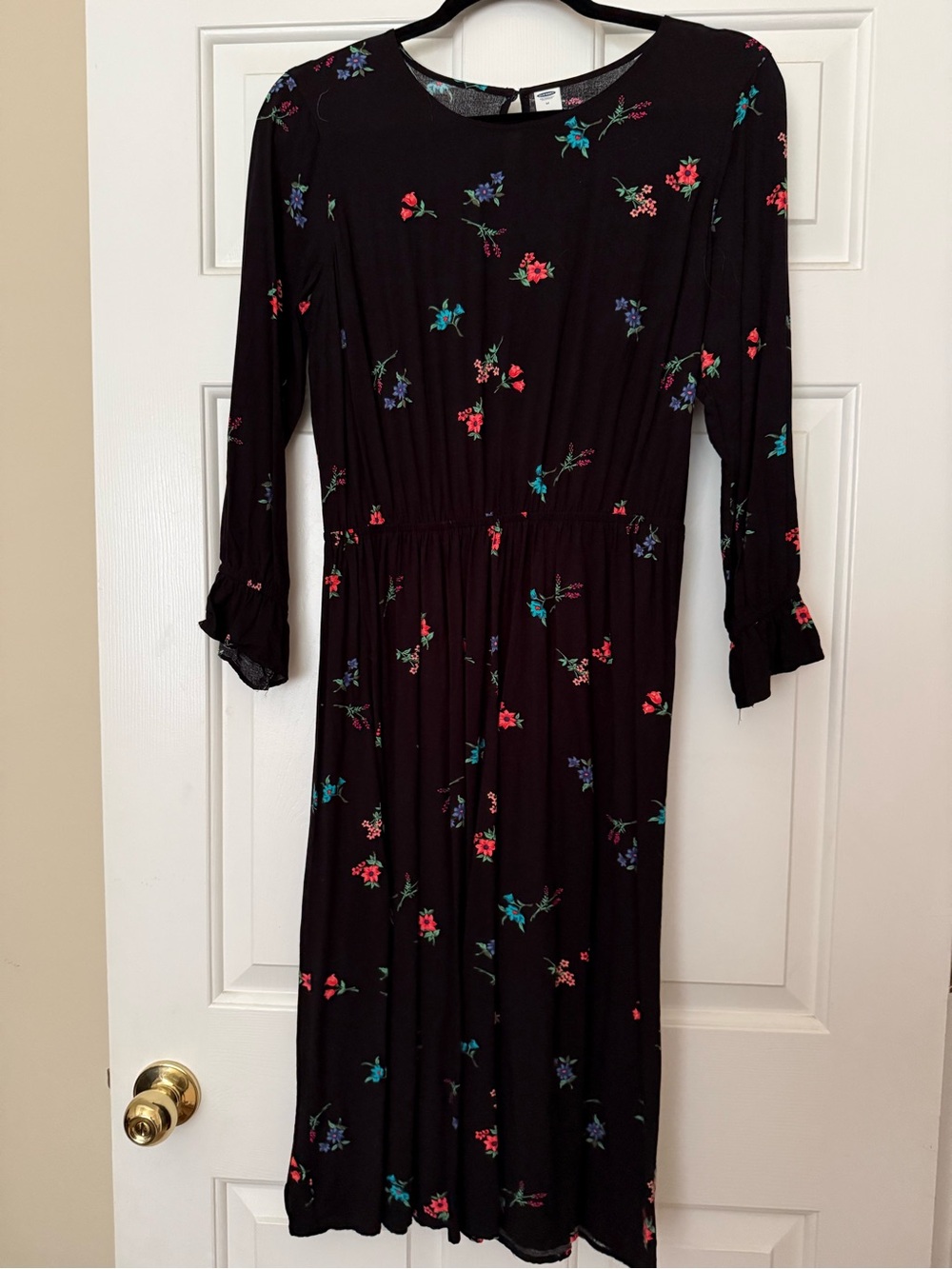 Women's Black Floral Midi Dress with 3/4 Sleeves